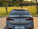 Hyundai Elantra-3