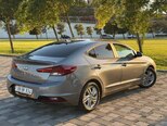 Hyundai Elantra-2