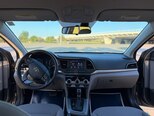 Hyundai Elantra-12