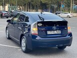 Toyota Prius-5