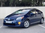 Toyota Prius-8