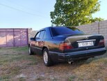 Mercedes 250 D-2