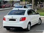 Kia Rio-2