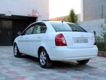 Hyundai Accent-4