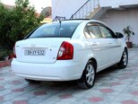 Hyundai Accent-5