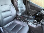Chevrolet Cruze-20