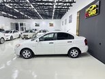 Hyundai Accent-4