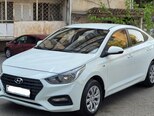 Hyundai Accent-4