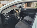 Hyundai Accent-11
