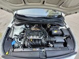 Hyundai Accent-13