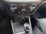 Hyundai Accent-15