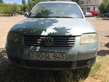 Volkswagen Passat-1