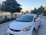 Hyundai Elantra-1