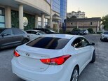 Hyundai Elantra-6