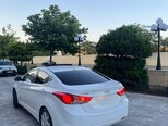 Hyundai Elantra-7