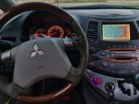 Mitsubishi Grandis-15