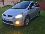 Mitsubishi Grandis-14