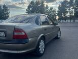 Opel Vectra-3