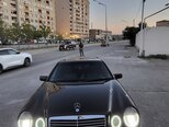 Mercedes E 280-8