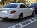Mercedes E 220 d-2