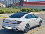 Hyundai Sonata-4