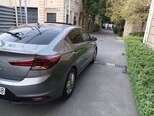Hyundai Elantra-3