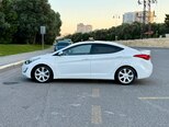 Hyundai Elantra-8