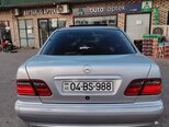 Mercedes E 320-2