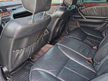 Mercedes E 320-9