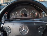 Mercedes E 320-11