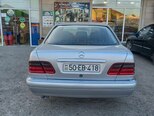 Mercedes E 240-6