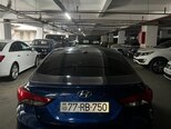 Hyundai Elantra-2