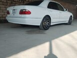 Mercedes E 240-5