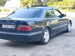 Mercedes E 220-6