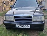 Mercedes 190-1