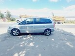 Opel Zafira-9
