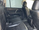 Toyota Land Cruiser-9