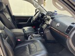 Toyota Land Cruiser-5
