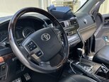 Toyota Land Cruiser-4