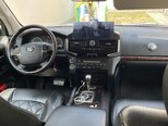 Toyota Land Cruiser-6