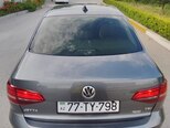 Volkswagen Jetta-6