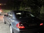 Mercedes E 270-4