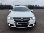 Volkswagen Passat-1