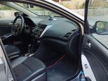 Hyundai Accent-12