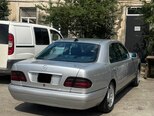 Mercedes E 240-6