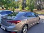 Hyundai Elantra-6