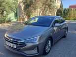 Hyundai Elantra-5