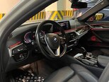 BMW 530e-7