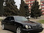 Mercedes E 200-2