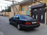 Mercedes E 230-7